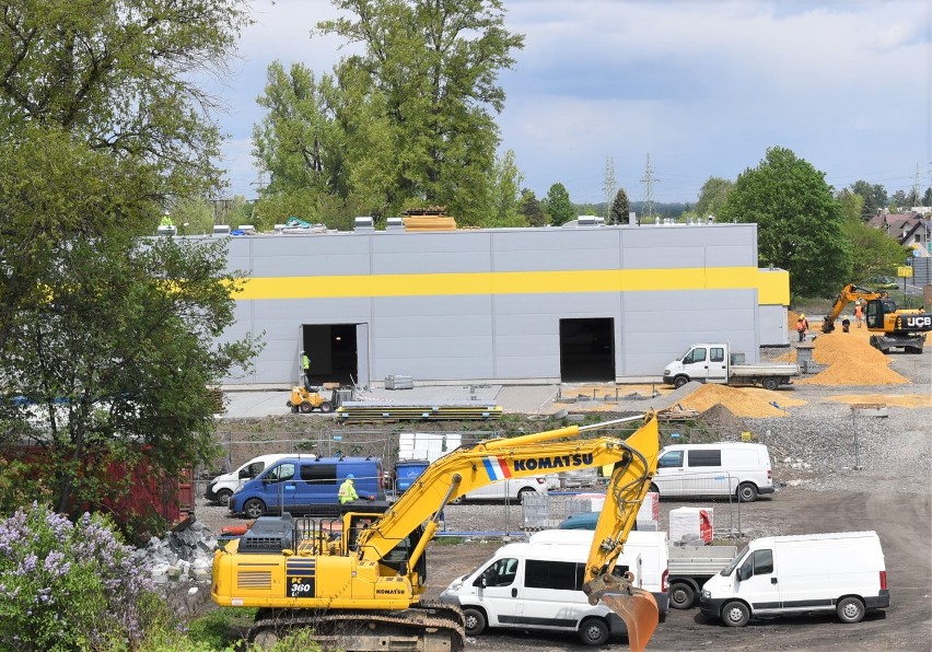 Kolejny supermarket w Oświęcimiu. Prace budowlane są już na finiszu [ZDJĘCIA]