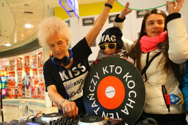 Na pierwszym z cyklu kobiecych spotkań „Odważ się na zmiany” w roli mentorek pojawi się m.in. DJ Wika, czyli najstarsza w Polsce DJ-ka