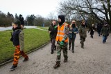 BASTA! protestowała w Parku Kasprowicza. Zrobili symboliczne polowanie 