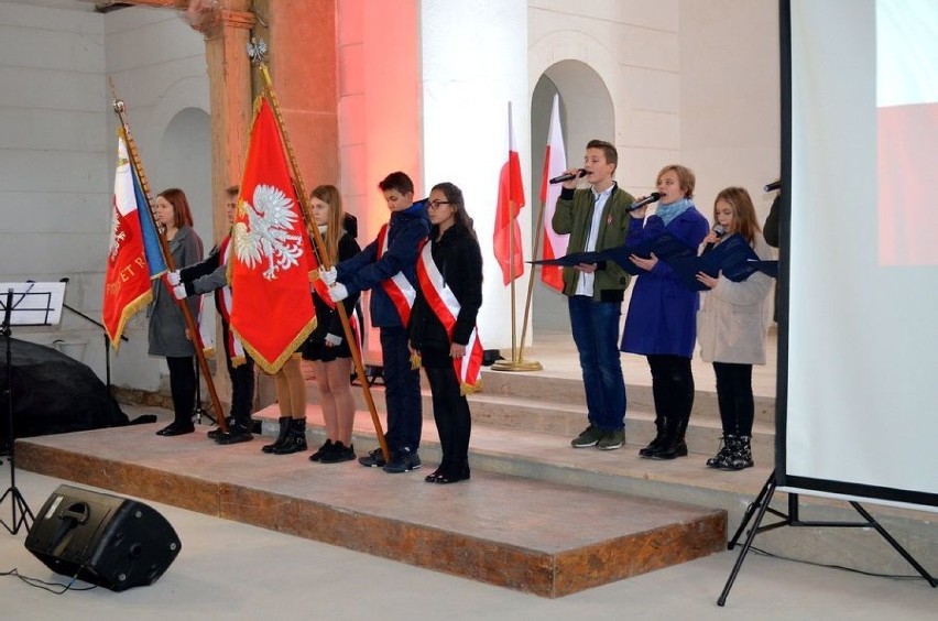 Jedlina-Zdrój: Miejskie uroczystości z okazji 100. Rocznicy Odzyskania Niepodległości. (ZDJĘCIA)