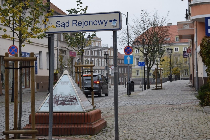 Centrum Gniezna opustoszało. Czy to przez obostrzenia dotyczące branży gastronomicznej?