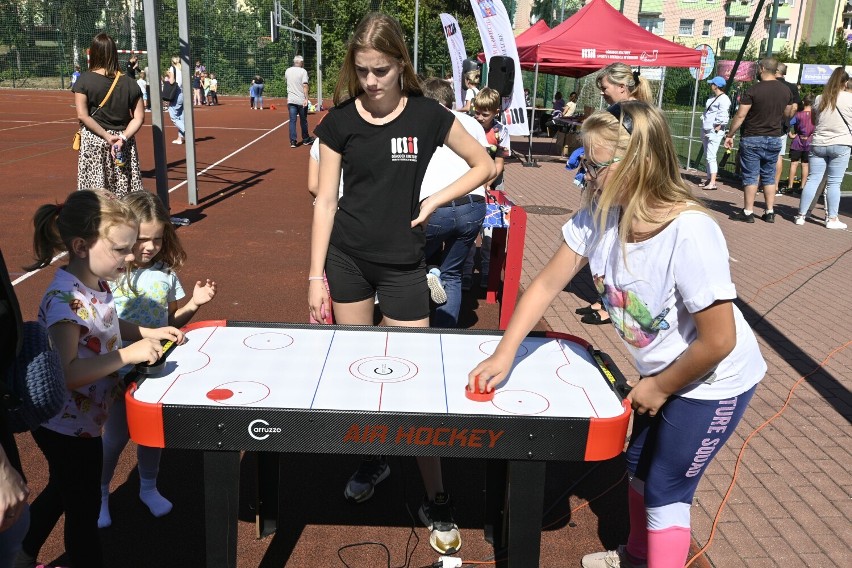 Piknik z Wilkiem na orliku w Świeciu. Zobacz zdjęcia