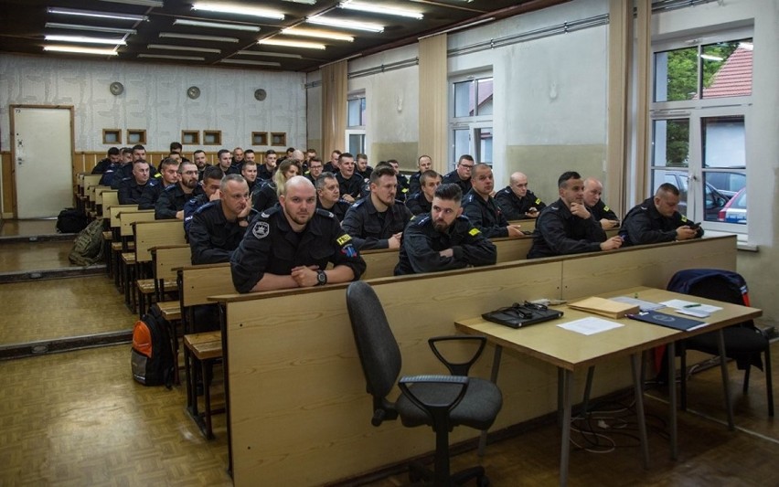 VII Ogólnopolskie Zawody Ratowników Policyjnych z Kwalifikowanej Pierwszej Pomocy [ZDJĘCIA]