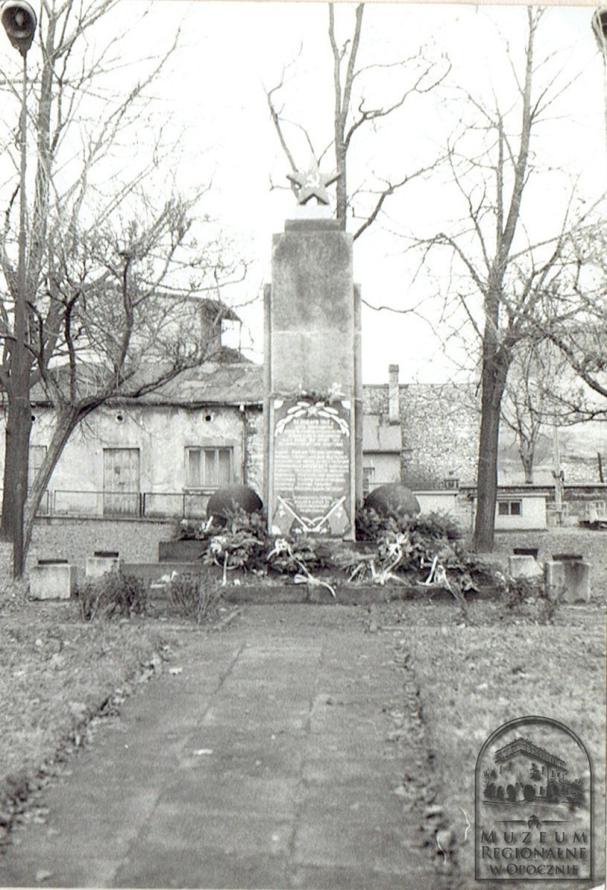 Zatrzymane w kadrze. O historii jednego z pomników wystawionych po zakończeniu II wojny światowej