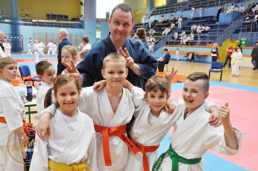 Karatecy ABiRO Zielona Góra zdobyli w Pile 19 medali.