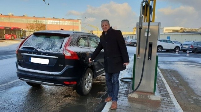 Prezes Gumuła zapewnia, że paliwo na stacji MPK jest najwyższej jakości.