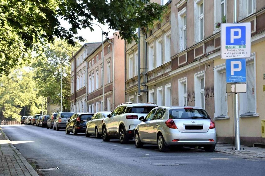 Ul. Wazów w Zielonej Górze: przy niej jest jedno z wejść na...