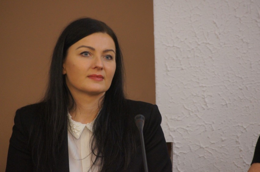 Radomsko: Radni PiS chcą, by Beata Pokora zrezygnowała z funkcji starosty lub członka rady nadzorczej MPK [FILM]