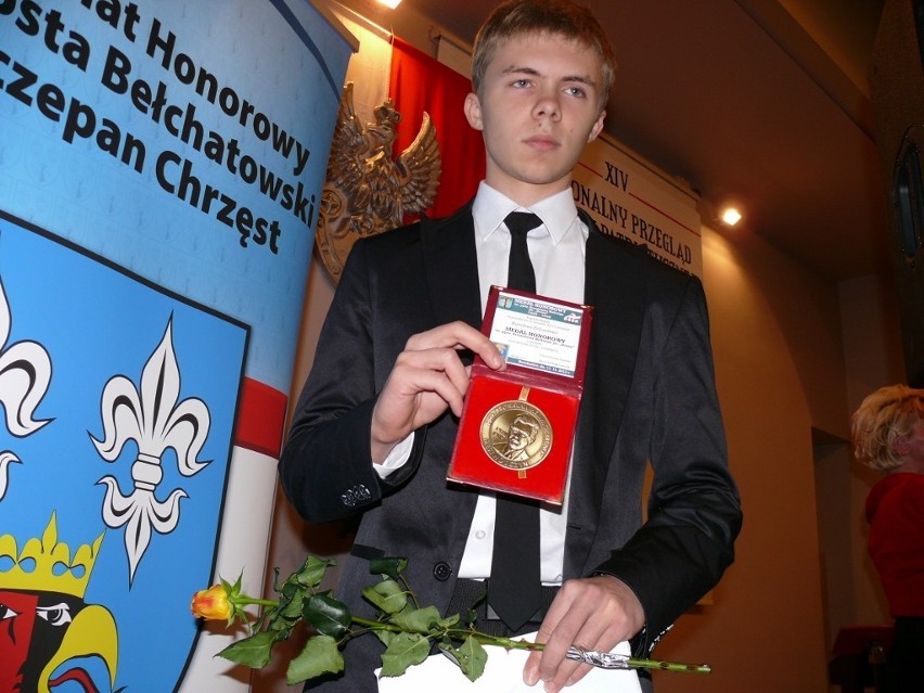 Karol Pelczar z medalem "Męstwo i czyn"