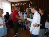 Tomasz Karolak na ślubowaniu w ostrowieckiej szkole (zdjęcia, wideo)