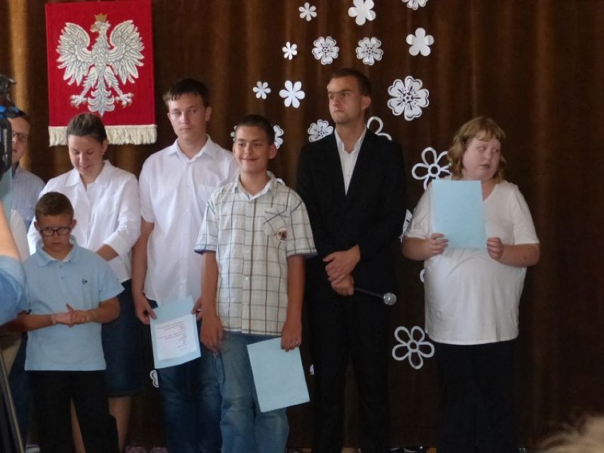 Tomasz Karolak na ślubowaniu w ostrowieckiej szkole (zdjęcia, wideo)