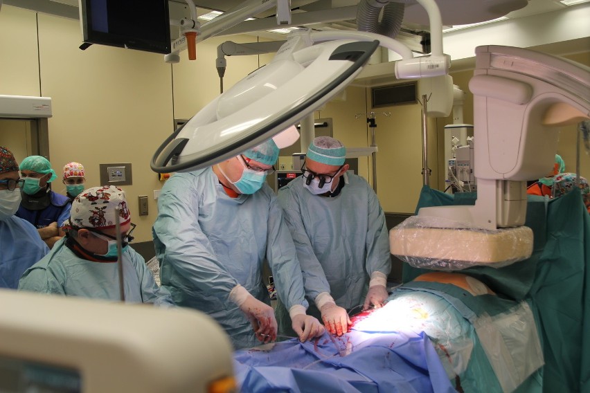 Sukces łódzkiej kardiochirurgii: nieinwazyjna operacja aorty w CKD [ZDJĘCIA, FILM]