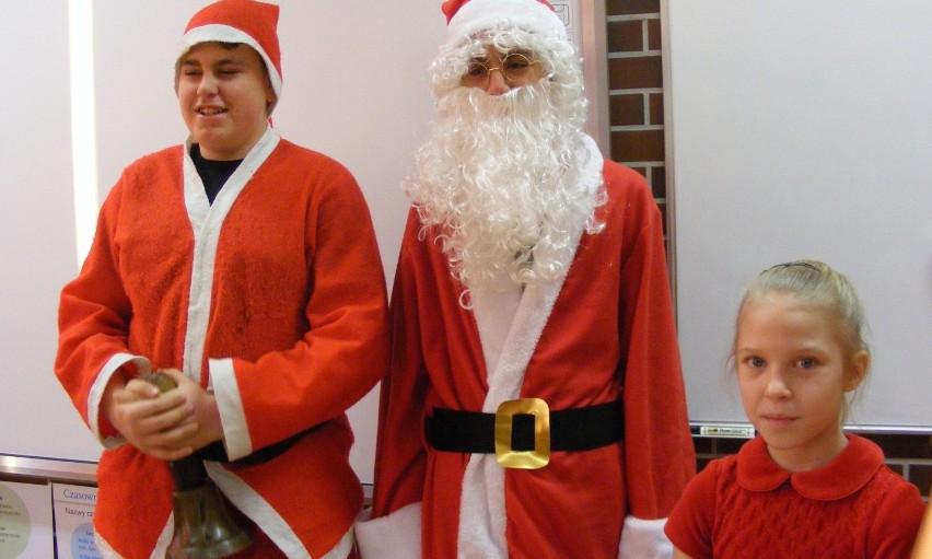 Mikołaj odwiedził uczniów szkoły w Skokach [ZDJĘCIA] 
