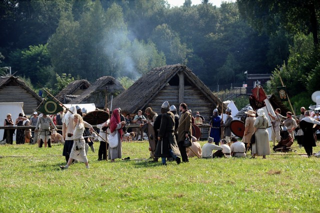 XI Karpacki Festiwal Archeologiczny "Dwa oblicza" w skansenie Karpacka Troja w Trzcinicy