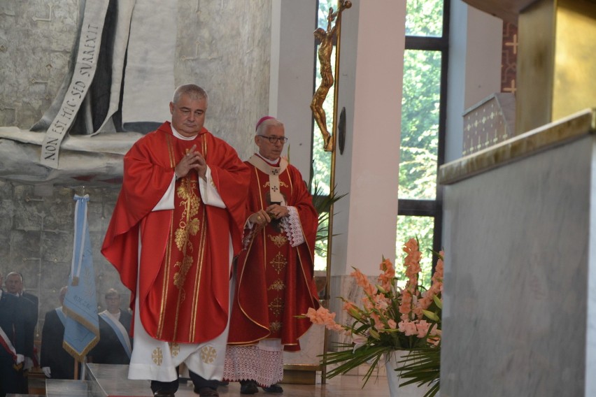 Jastrzębie: Premier Morawiecki na mszy w kościele Na Górce. Obchody 39. rocznicy podpisania Porozumienia Jastrzębskiego