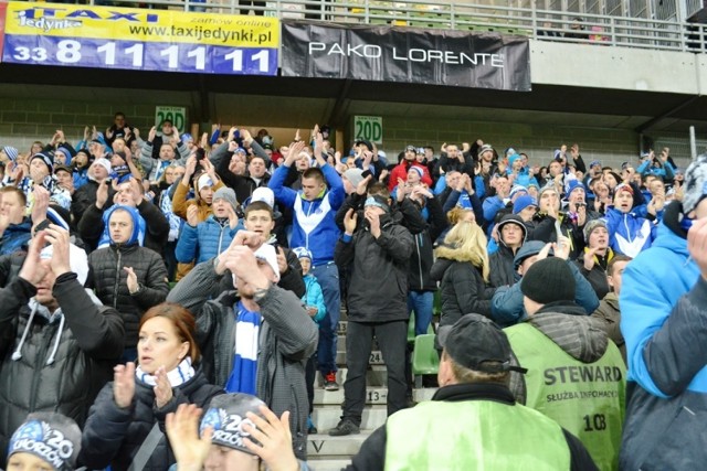 Kibice Ruchu Chorzów pojawili się na meczu Podbeskidzia mimo obowizującego zakazu stadionowego