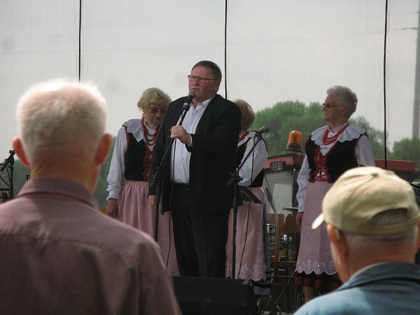 Piknik wołowy i festyn strażacki nad Małym Jeziorem...