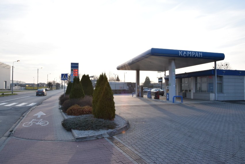 Ceny na stacjach paliw w Wieluniu - 13 listopada 2021...