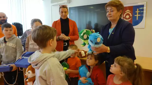 W starostwie powiatowym w Ostrowcu Świętokrzyskim odbyło się zakończenie pakietu wad postawy dla dzieci od 4 do 16 roku życia, w ramach Akademii Pełnej Zdrowia