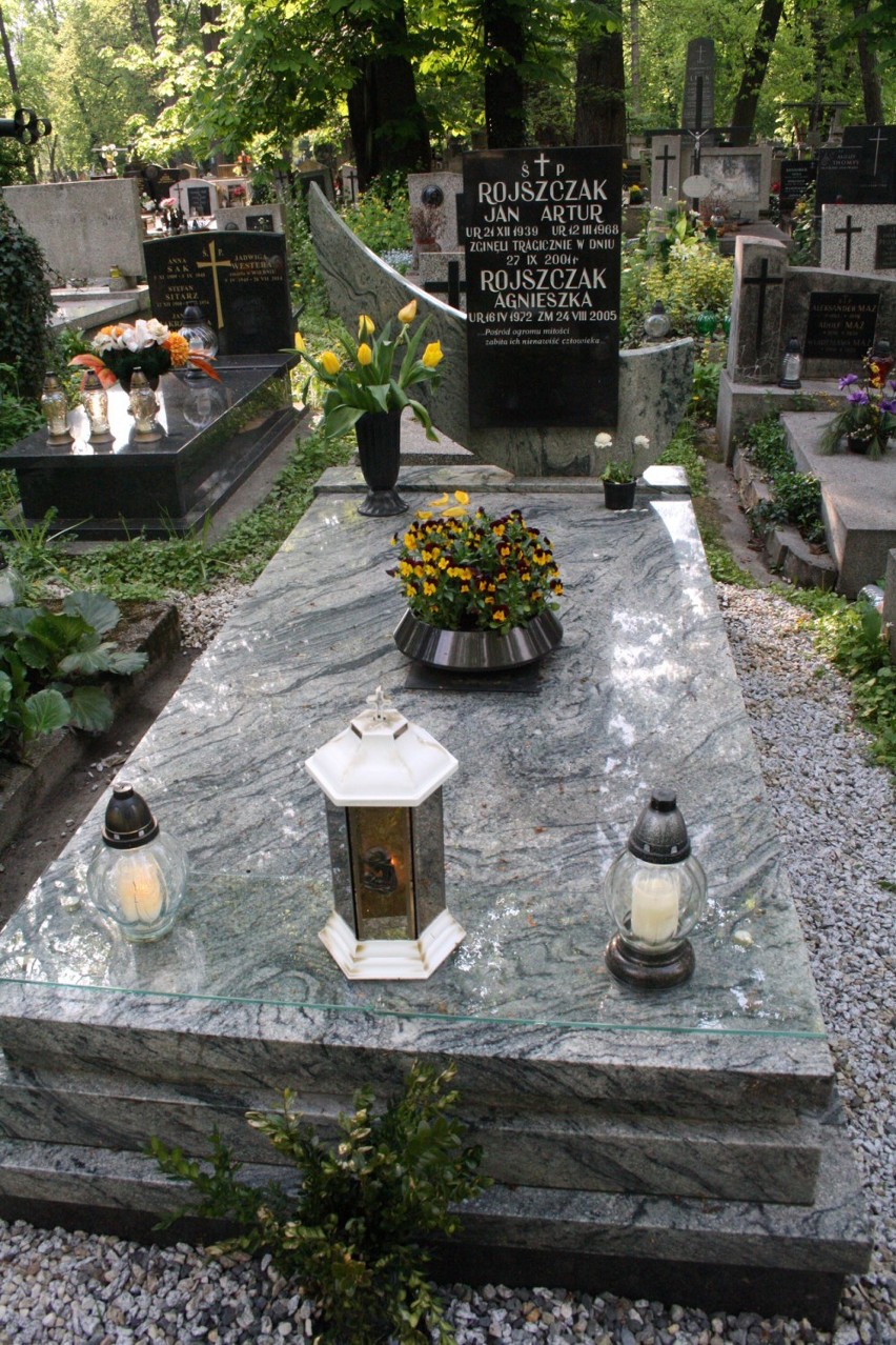 Grób małżonków Rojszczaków na Cmentarzu Rakowickim