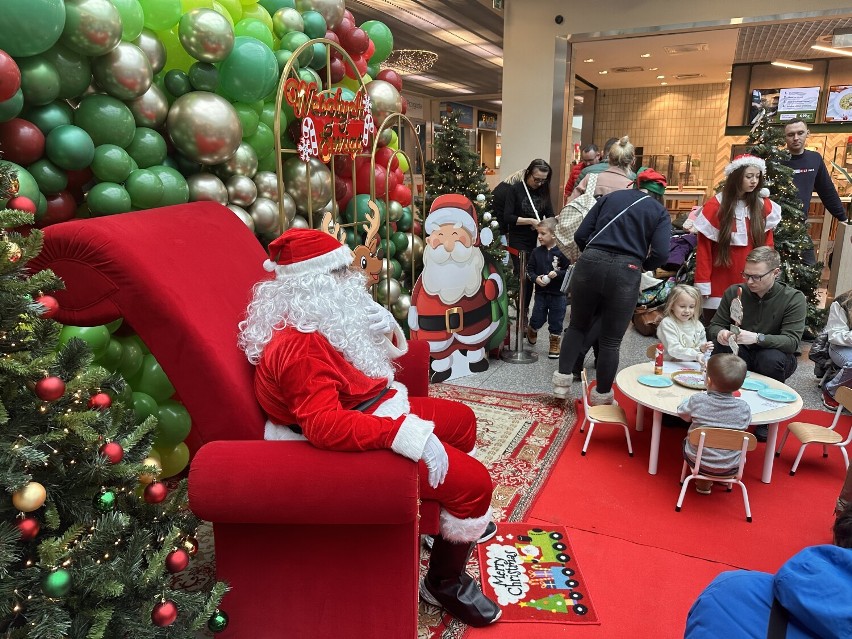 Święty Mikołaj odwiedził centrum handlowe VIVO! Piła