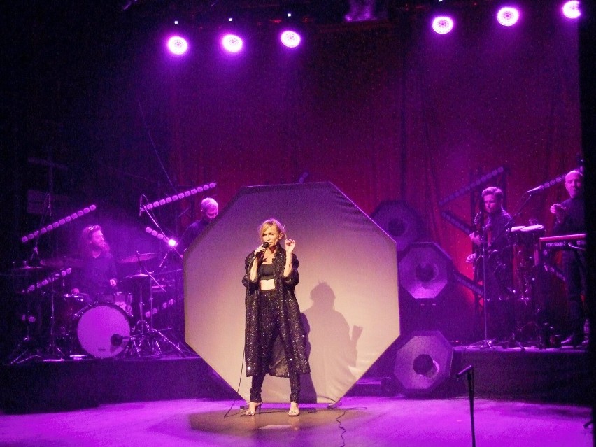 Anna Wyszkoni zaśpiewała na deskach sceny Zamku Kazimierzowskiego w Przemyślu [ZDJĘCIA]