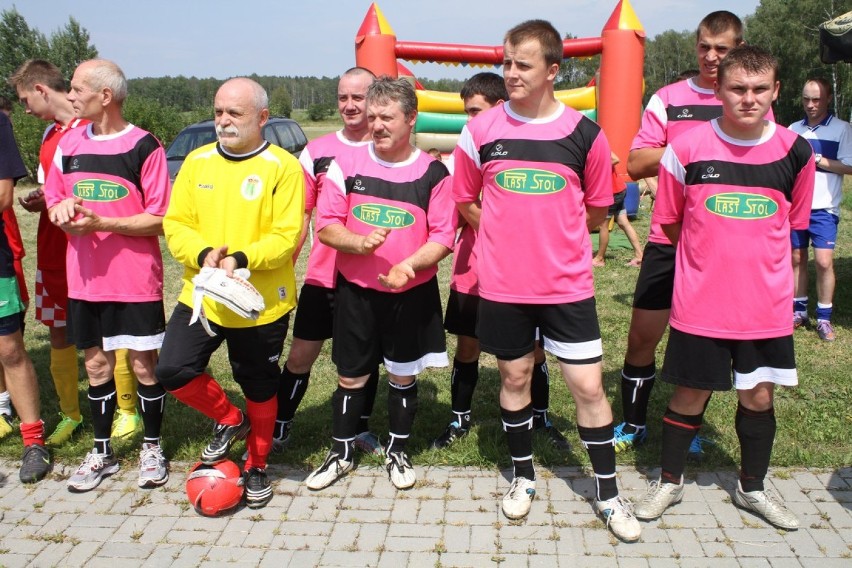 Turniej piłkarski w Nowinach [FOTO]