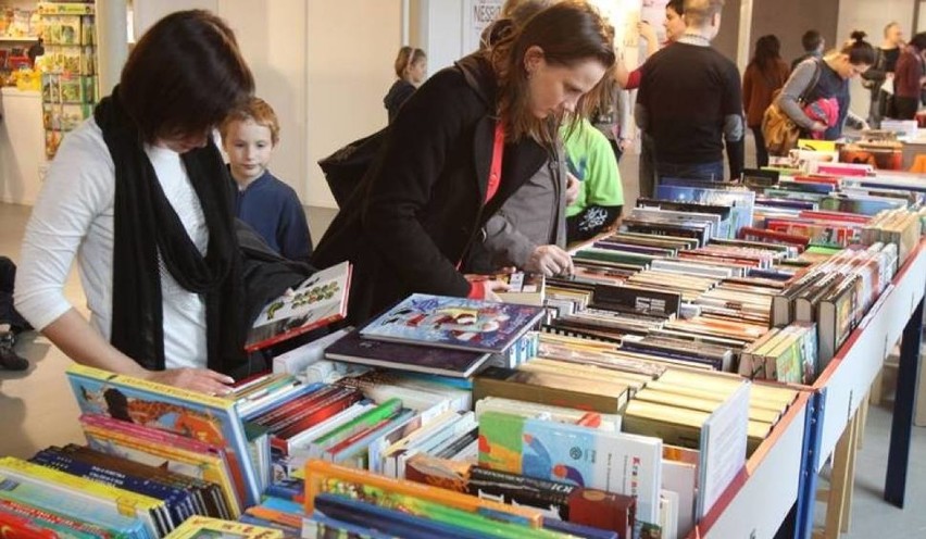 Książki, interesujące rozmowy z autorami, bookcrossing i gra...