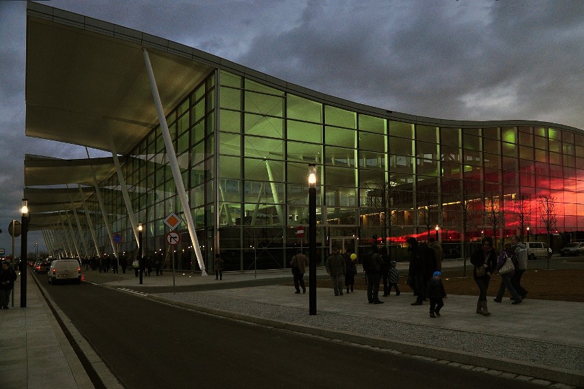 Nowy terminal we Wrocławiu, zdjęcie z 2012 roku