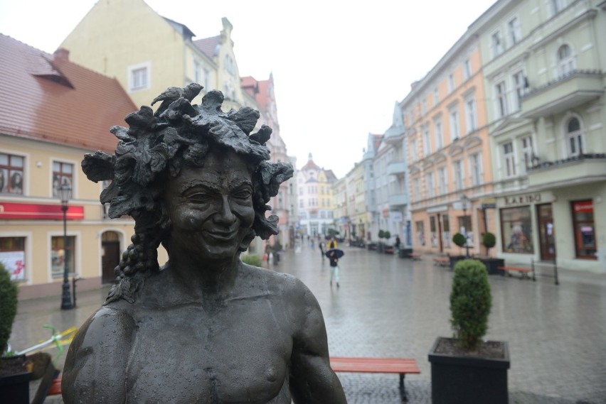 A jaka jest historia pomnika Winiarki Emmy? Tomasz...