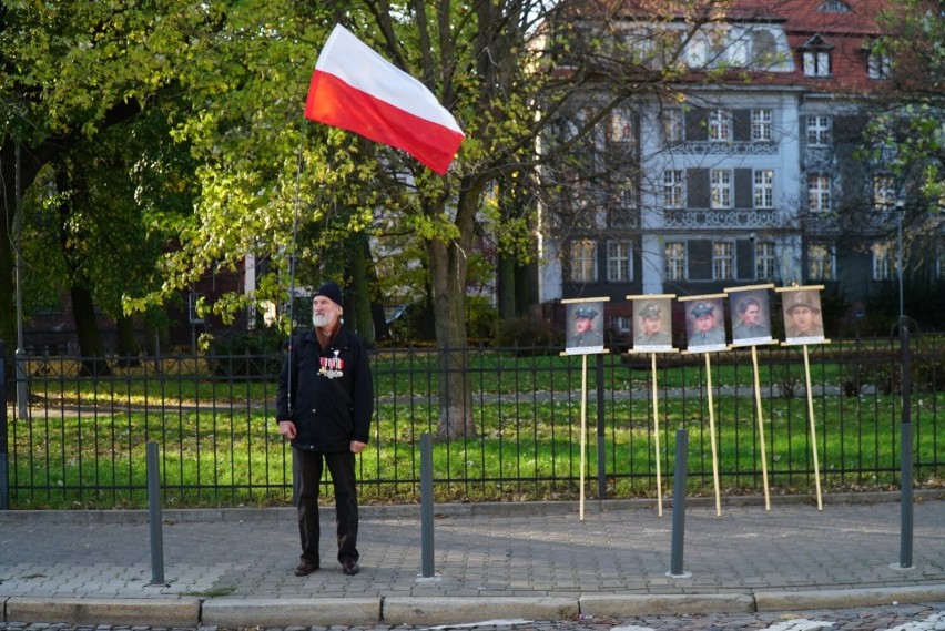 II Poznański Marsz Niepodległości miał spokojny przebieg.