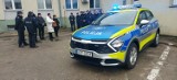 Nowy radiowóz dla policjantów w Łasku. Ufundowały go samorządy