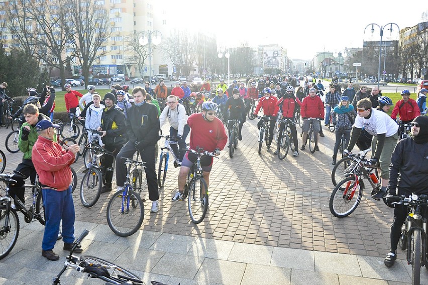 Ponad 300 rowerzystów na starcie gdyńskiej Masy Rowerowej...