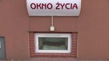 Dwuletnia dziewczynka pozostawiona w Oknie Życia w Częstochowie. Matka zgłosiła się na policję. "Oddałam dziecko, bo miałam załamanie"