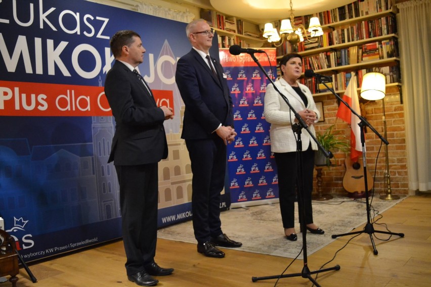 Beata Szydło w Ostrowie Wielkopolskim poparła kandydaturę Łukasza Mikołajczyka na prezydenta miasta