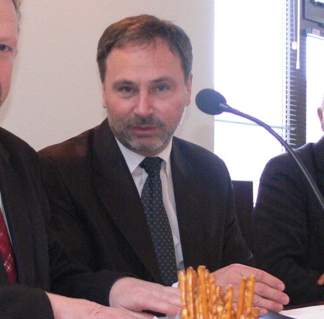 Radny Wojciech Miedzianowski już w ubiegłym roku wskazywał na mankamenty Statutu Powiatu Łowickiego