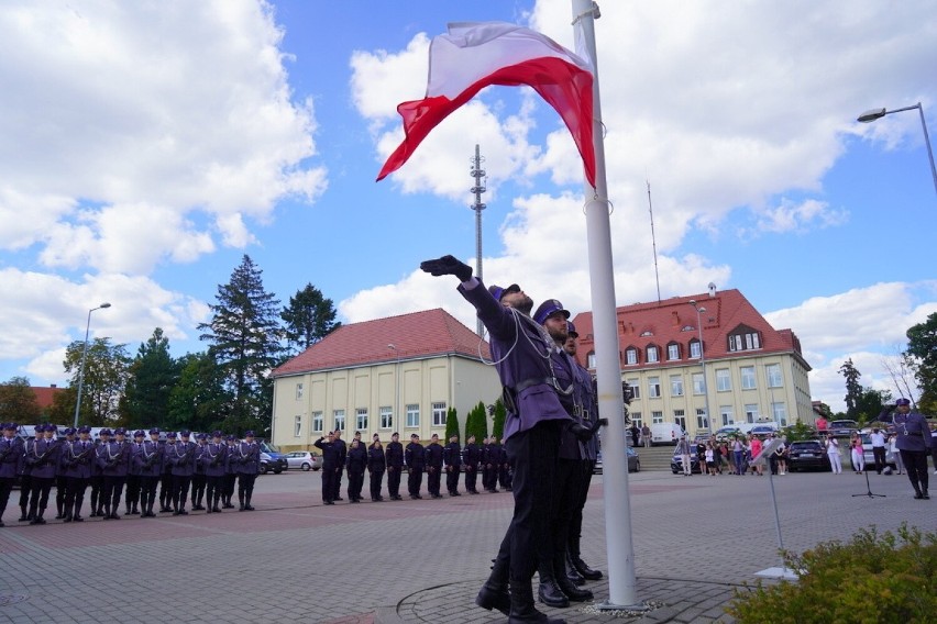 Tak wyglądało ślubowanie policjantów, którzy będą służyć w...