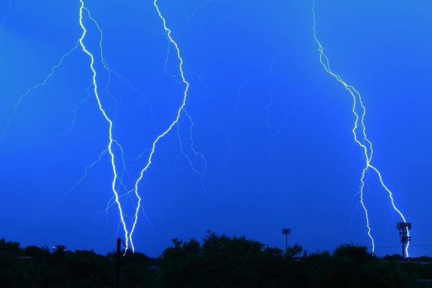 Nadciągają burze z gradem w Białymstoku i na Podlasiu! Ostrzeżenie dla wszystkich powiatów!