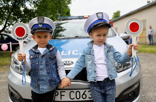 Dzień Dziecka 2021 w Piotrkowie. Piknik ze służbami ratunkowymi: policją, ratownikami i strażakami