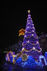 Świąteczna iluminacja w Warszawie - zobacz spot promujący Święta w stolicy