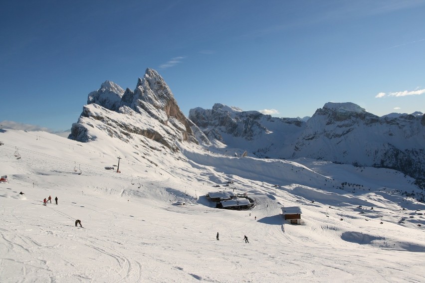 Sezon narciarski rozpoczął się natomiast w wielu ośrodkach...
