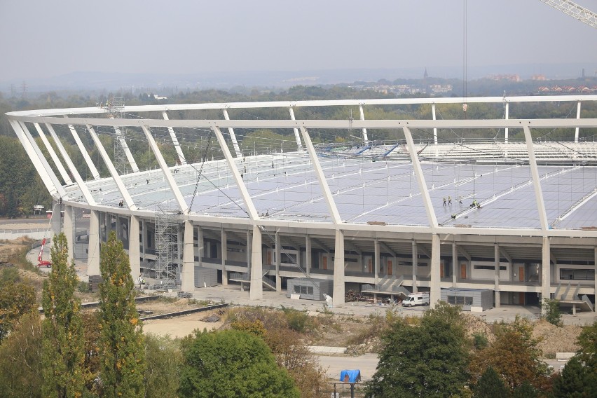 Stadion Śląski wygląda coraz lepiej.
