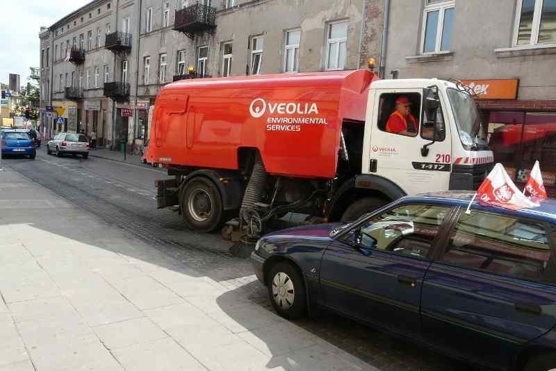 Veolia wyjaśnia sprawę odbioru odpadów komunalnych od mieszkańców Tomaszowa Maz.