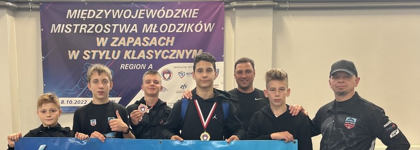 Alan Tomaszewski z sukcesem w międzywojewódzkich mistrzostwach młodzików w zapasach klasycznych. Młody śremianin zdobył złoty medal