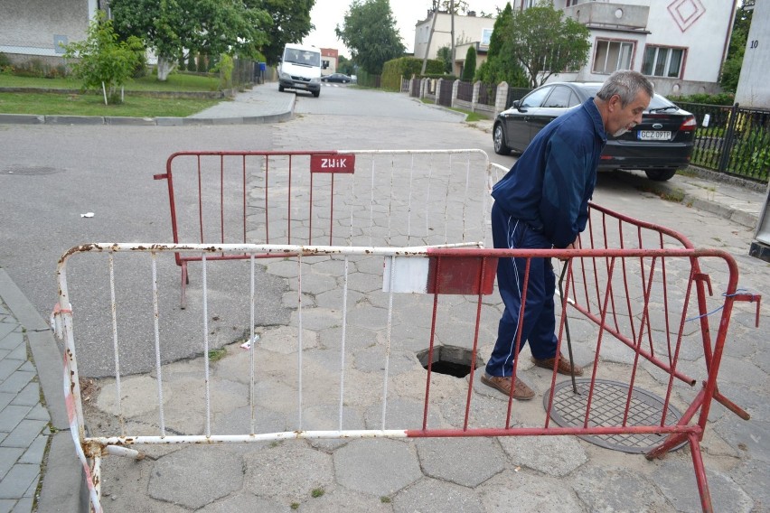 Pojawiła się kolejna dziura na ulicy Brzezińskiego w Człuchowie