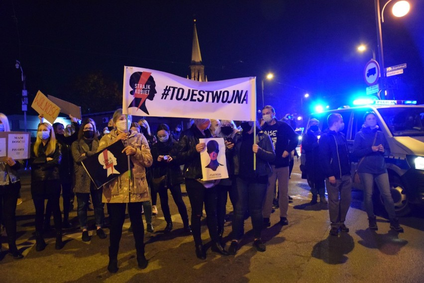Protest w Świętochłowicach przeciwko wyrokowi TK