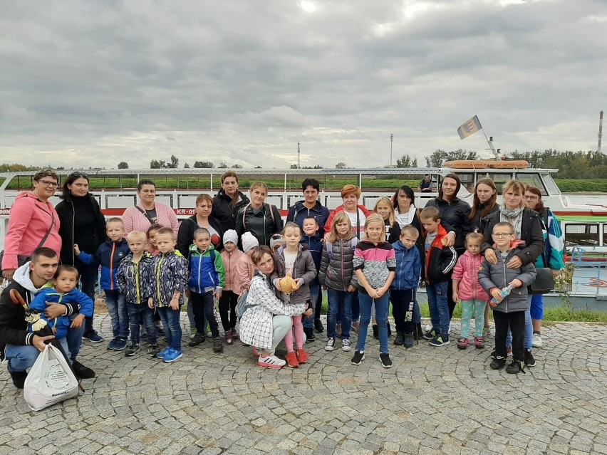 Szkoła Rodziny w Ostrowcu działa dla rodziców i ich dzieci. Założyli ją pracownicy socjalni [ZDJĘCIA]