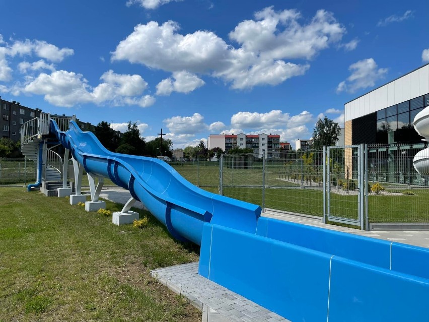 Kompleks basenów Aquara w Radomsku otwarty po wymianie zjeżdżalni