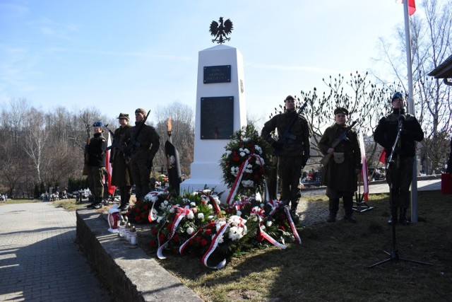 W środę, 1 marca na cmentarzu na kieleckich Piaskach oddano hołd Żołnierzom Wyklętym z regionu świętokrzyskiego