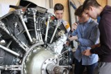 Gliwice: Zawody mechaników lotniczych - uczniowie sprawdzili swoje umiejętności